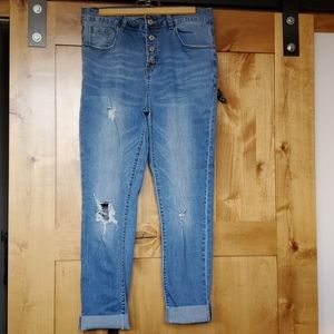 High Waisted Jeans